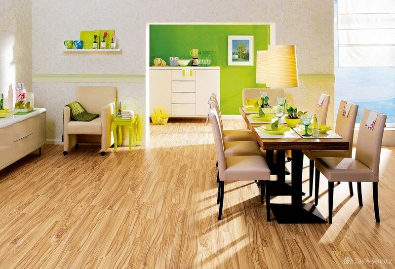 Světlá podlaha v odstínu dubového dřeva, autor: apokorek