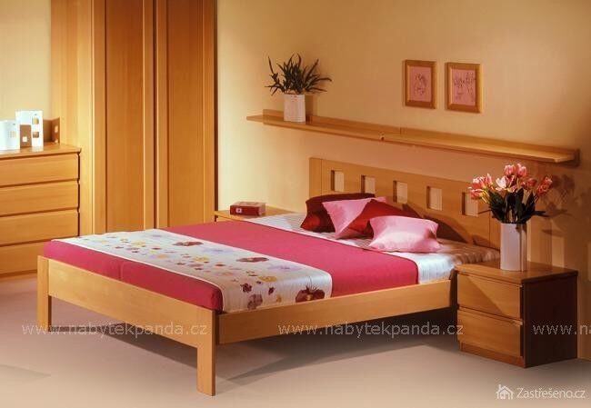 Romantická varianta postele z masivu, autor: nabytekpanda
