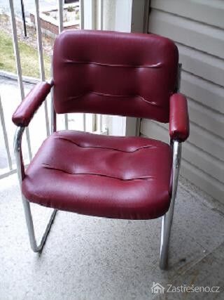 Kožená židle v retro stylu, autor: tiggtime